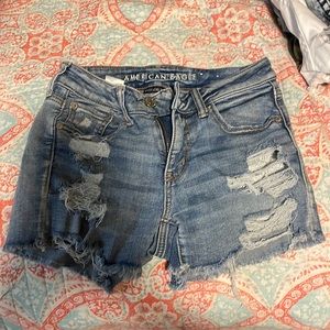 Size 4 American Eagle shorts